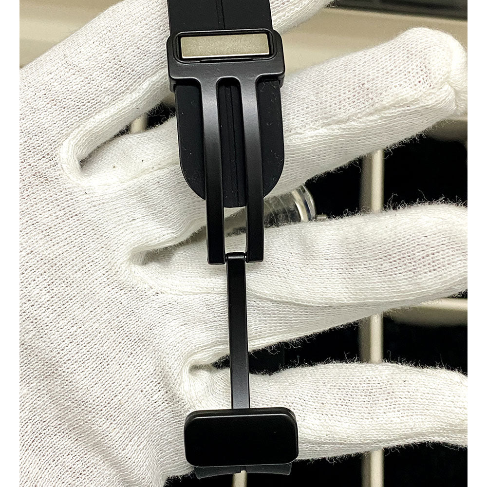 Heryi Magnetic Lock & Silicone Straps Watch