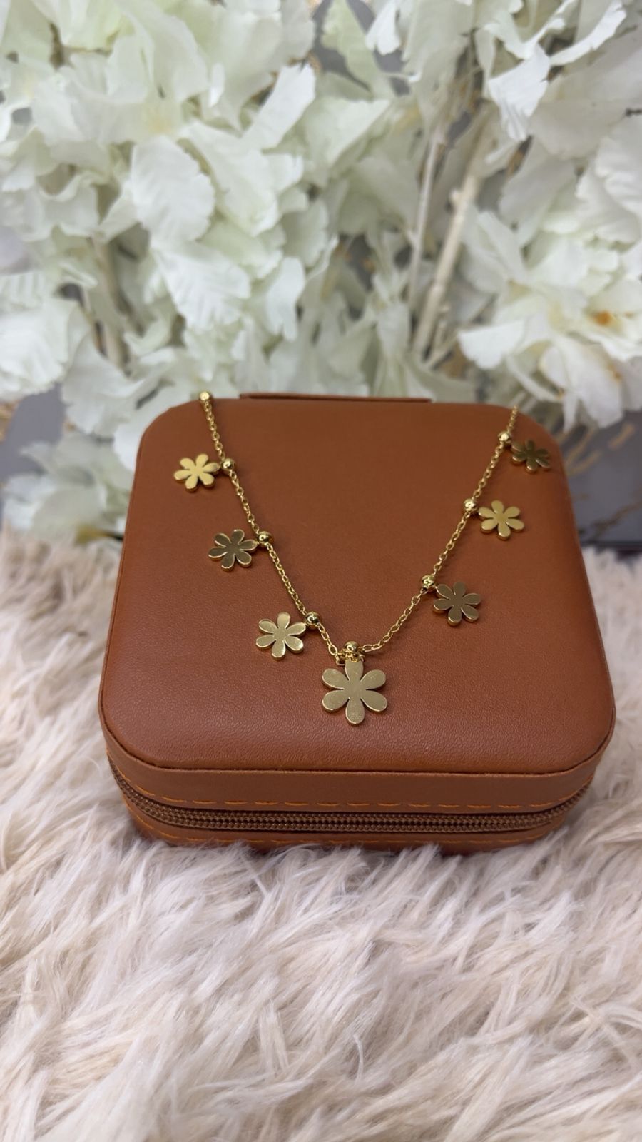 Premium Quality Stainless Steel 18k Radiant Clover Necklace